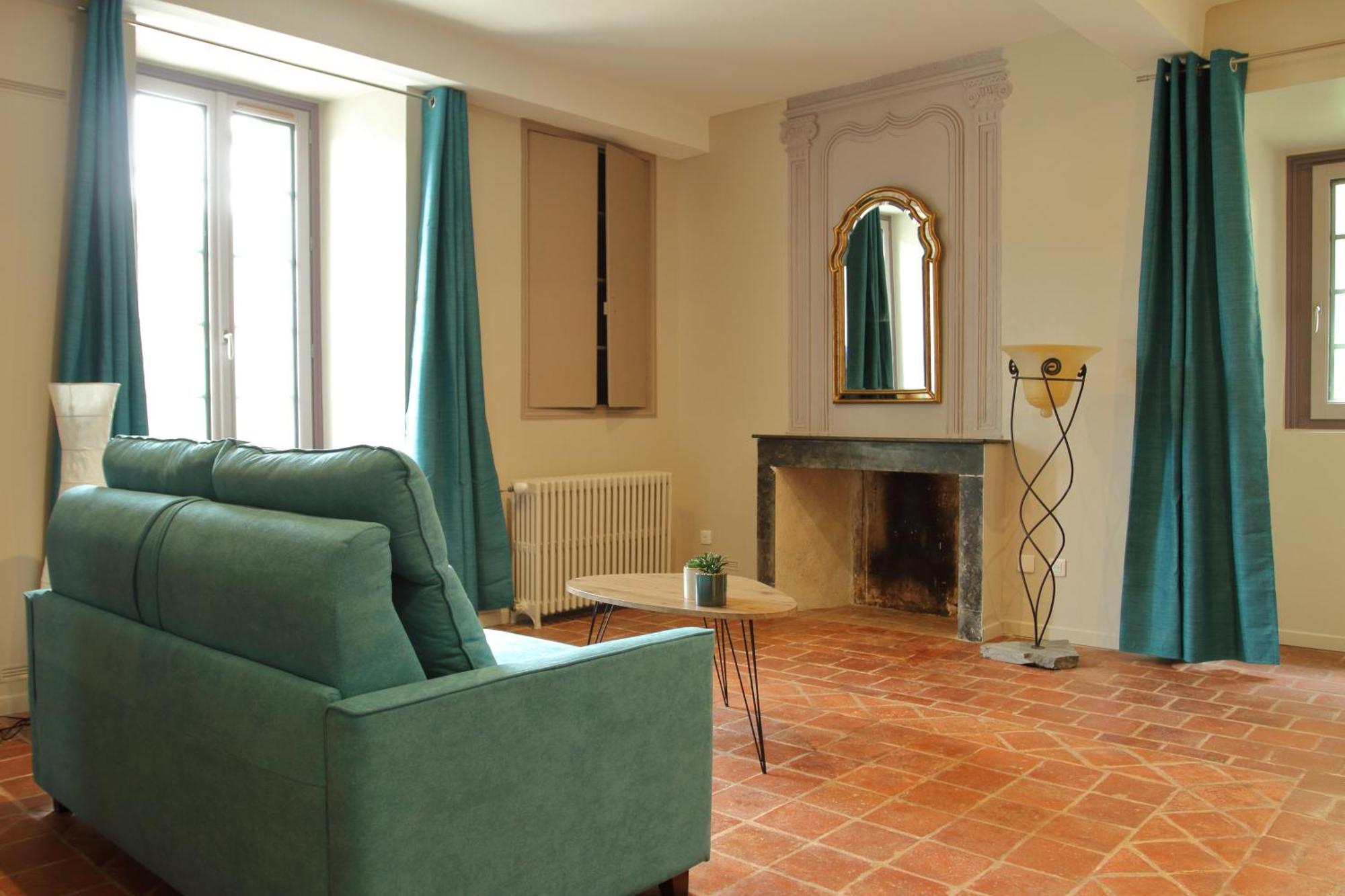 La Tour Bocsozel Hotel La Cote-Saint-Andre ภายนอก รูปภาพ